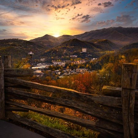 Breathtaking View, Hot Tub, 1089 Of Free Attraction Tickets For Each Paid Day, Dollywood And More! 세비어빌 외부 사진
