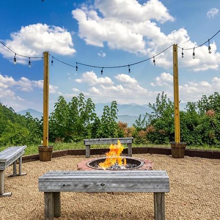 Breathtaking View, Hot Tub, 1089 Of Free Attraction Tickets For Each Paid Day, Dollywood And More! 세비어빌 외부 사진