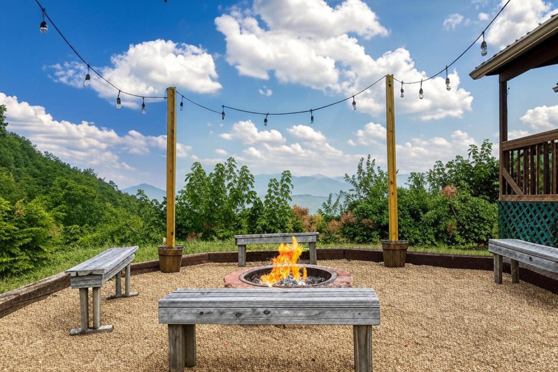 Breathtaking View, Hot Tub, 1089 Of Free Attraction Tickets For Each Paid Day, Dollywood And More! 세비어빌 외부 사진
